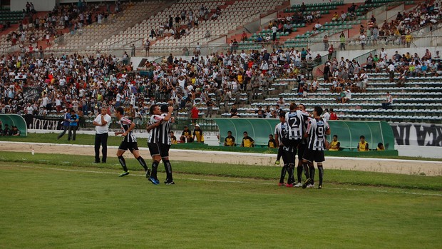 Botafogo-PB x Campinense (Foto: João Neto)