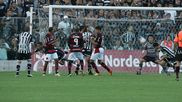 Ceará x Guarany Sobral pelo Campeonato Cearense (Foto: Viviane Pinheiro/ Agência Diário )