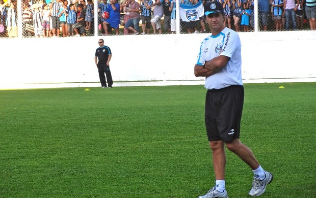 Caio Júnior técnico do Grêmio no treino na pré-temporada em Bento Gonçalves (Foto: Eduardo Cecconi/Globoesporte.com)