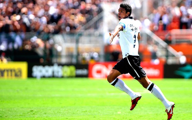 Antônio Carlos comemora gol do Corinthians na final da Copa SP contra o Fluminense (Foto: Marcos Ribolli / GLOBOESPORTE.COM)