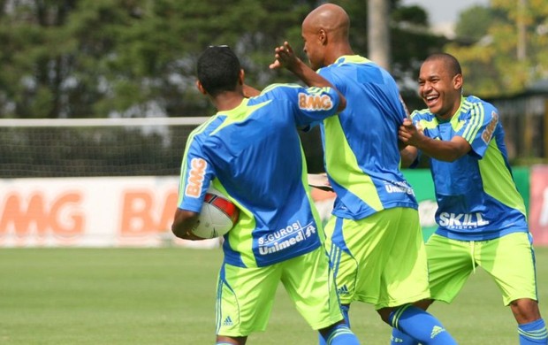 Marcos Assunção Palmeiras treino atrasado (Foto: Anderson Rodrigues/Globoesporte.com)
