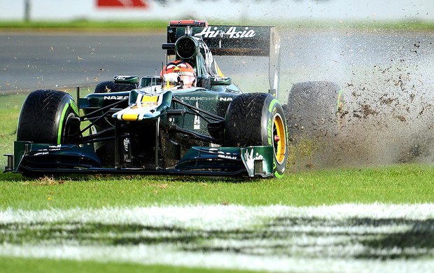 Kovalainen saindo da pista GP da Austrália Fórmula 1 (Foto: AFP)