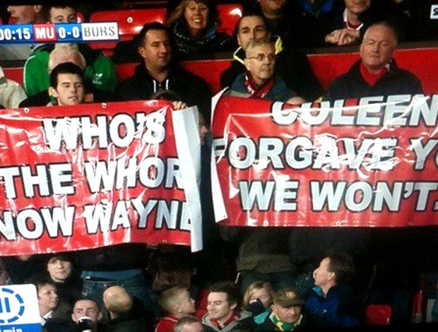 Torcida do Manchester United diz que nao perdoará Rooney