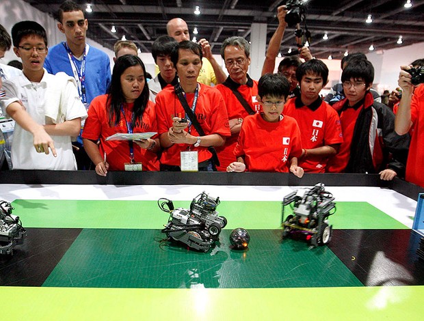 competição de futebol de robôs
