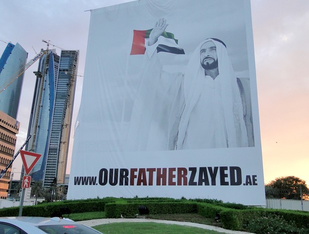 Preparação GP de Abu Dhabi - Pôster do Zayed bin Sultan Al Nahayan, ex-governador