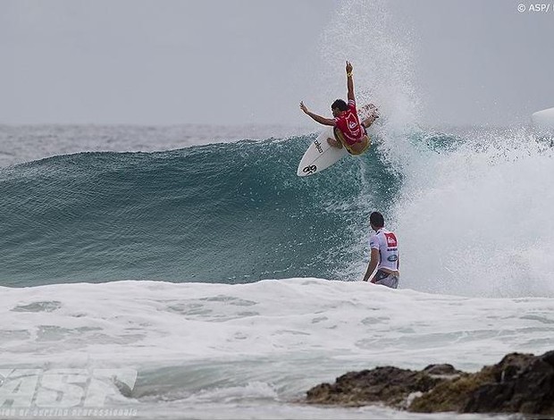 Alejo Muniz quartas Mundial Gold Coast (Foto: Divulgação/ASP)