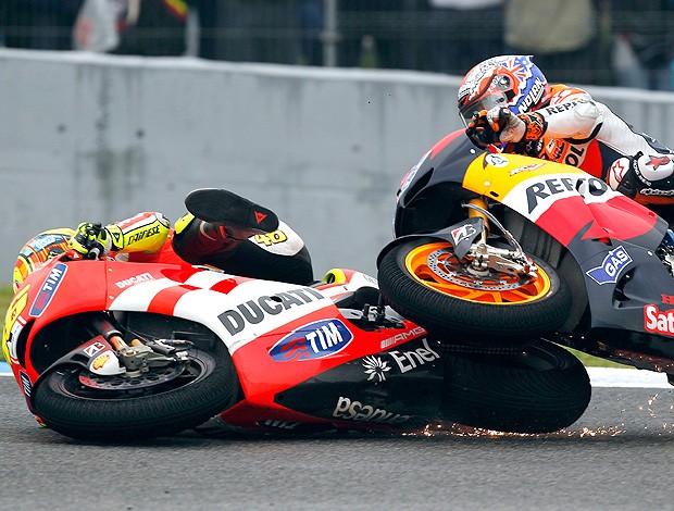 Casey Stoner Valentino Rossi MotoGP (Foto: Reuters)