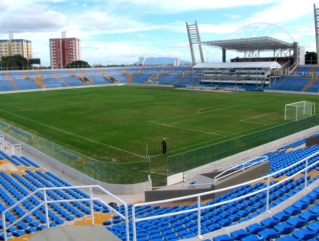 estádio presidente vargas ceará campo (Foto: Richard Souza / Globoesporte.com)