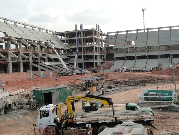 obras estádio Independência (Foto: Marcos Antônio Astoni/Globoesporte.com)