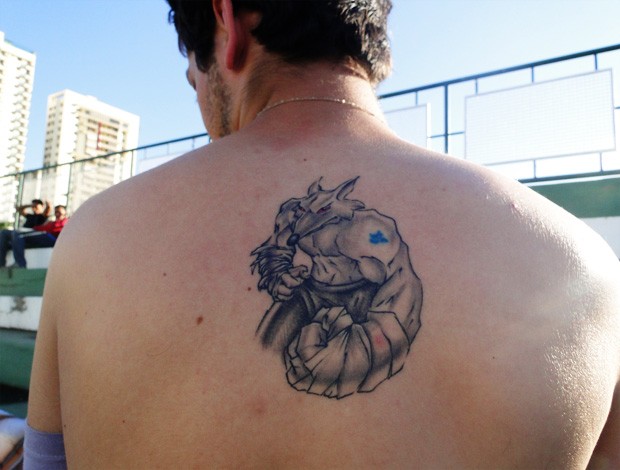 torcedor cruzeiro tatuagem (Foto: Fernando Martins/Globoesporte.com)