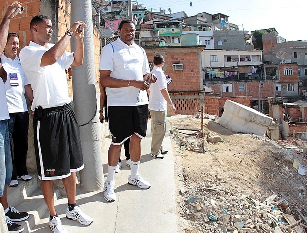 Basquete sem fronteiras Complexo do Alemão NBA Rio de Janeiro (Foto: Divulgação)