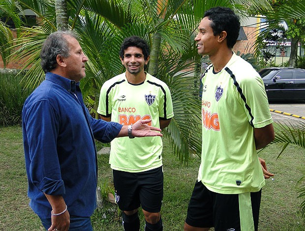 Zico com Guilherme e Dudu Cearense (Foto: Marco Antônio Astoni / Globoesporte.com)