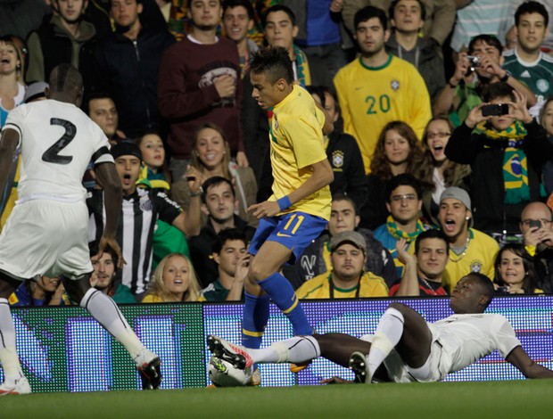neymar brasil x gana (Foto: Mowa Press)