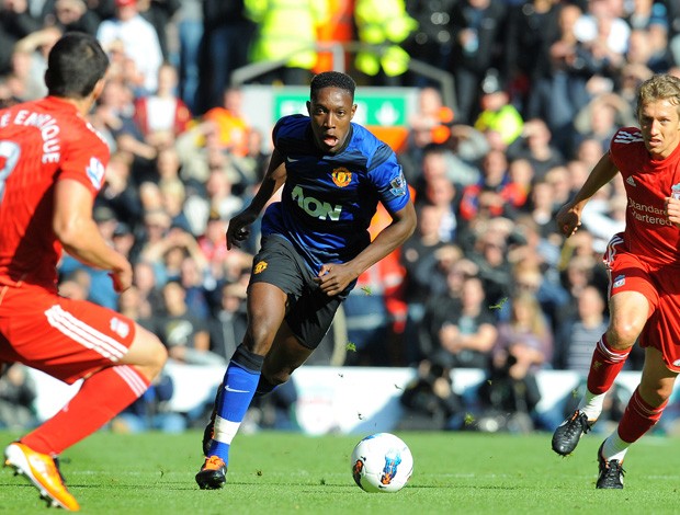 Welbeck, Liverpool x Manchester United (Foto: AFP)