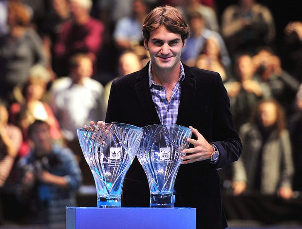 Roger Federer troféu ATP Londres (Foto: AFP)