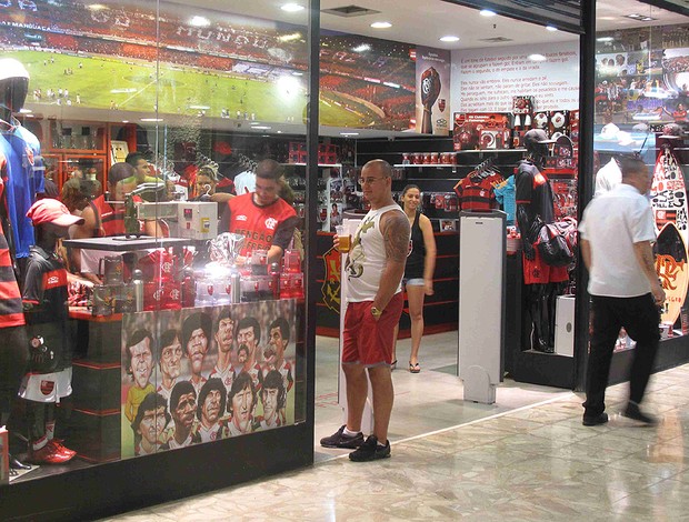 Loja do Flamengo vazia (Foto: Rafael Cavalieri / Globoesporte.com)