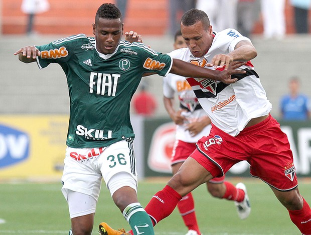 Luis Fabiano na partida do São Paulo x Palmeiras (Foto: Idário Café / Vipcomm)