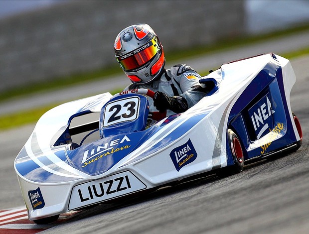 Vitantonio Liuzzi pole Desafio das Estrelas de kart (Foto: Carsten Horst)