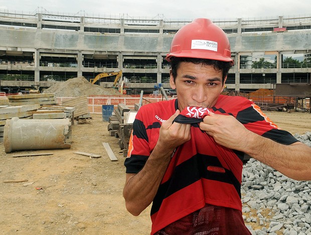 Ronaldo Angelim visita obras do Maracanã (Foto: André Durão / GLOBOESPORTE.COM)