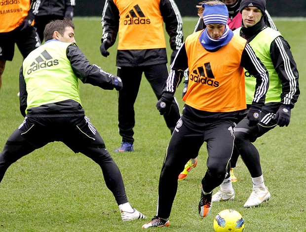 Fernando Torres no treino do Chelsea (Foto: AP)