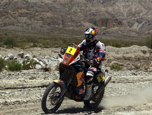 Cyril Despres vence a terceira etapa das motos do Rally Dakar (Foto: Agência EFE)