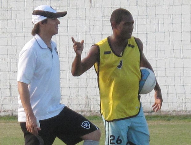 Jobson  treino do Botafogo (Foto: Thales Soares/GLOBOESPORTE.COM)