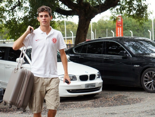 Oscar chega ao Beira-Rio para o Gre-Nal (Foto: Diego Guichard/Globoesporte.com)