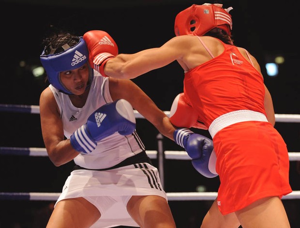 saia no boxe feminino (Foto: agência AFP)