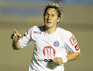Rodrigo Gral comemora gol do Bahia