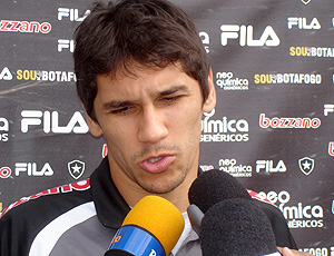 Lucio Flavio, meia do Botafogo