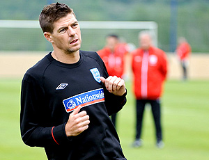 Gerrard no treino da Inglaterra