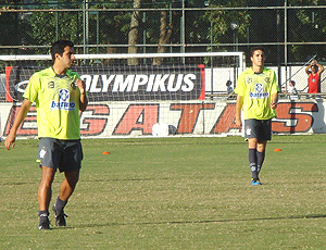 Maldonado e Lennon no treino do Flamengo
