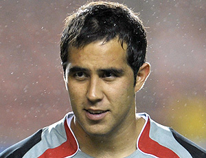 Claudio Bravo, goleiro do Chile