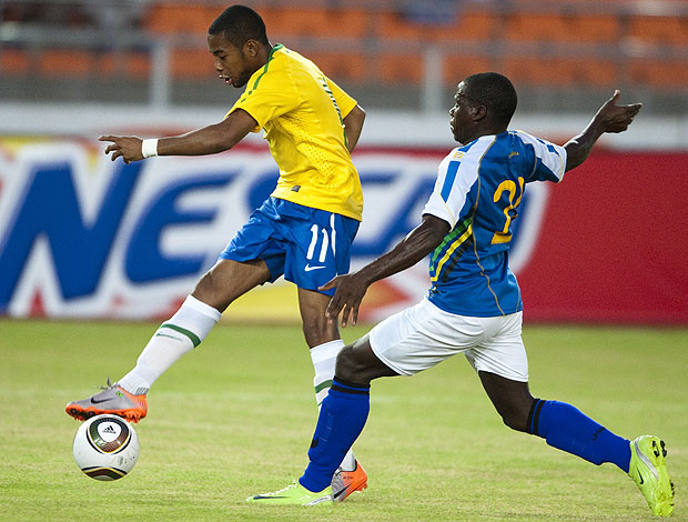 Robinho amistoso Brasil contra Tanzânia