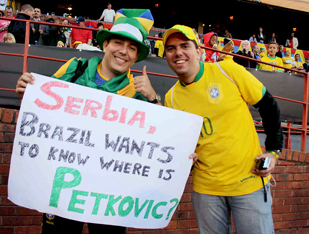 torcedores brasileiros cartaz Sérvia Petkovic 