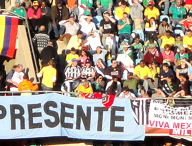 Bandeira Botafogo torcida Uruguai Estádio em Rustemburgo