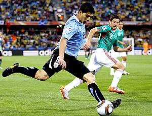 Luiz Suarez, jogador Uruguai no jogo México