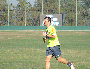 Correa realiza treino físico em Itu