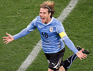 Diego Forlan comemoração Uruguai contra Holanda