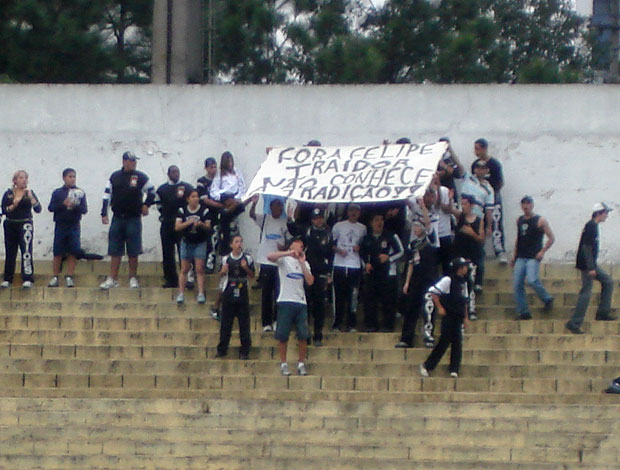 protesto torcida Corinthians goleiro Felipe