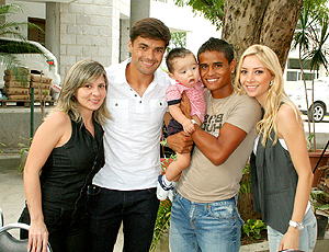Débora (esposa juninho) , Juninho , Everton , Guilherme(filho), Juliana(esposa)