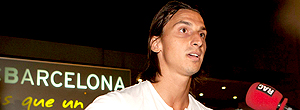 Ibrahimovic culpa Guardiola por saída do Barcelona: 'Não sei qual seu problema' (EFE)