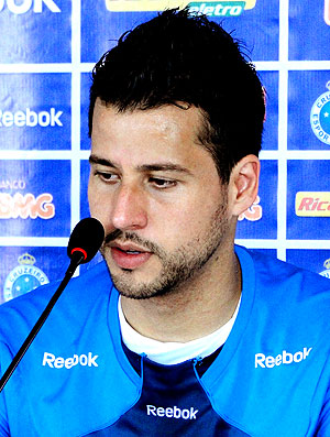Fabio na coletiva do Cruzeiro (Foto: Marco Antônio Astoni / Globoesporte.com)