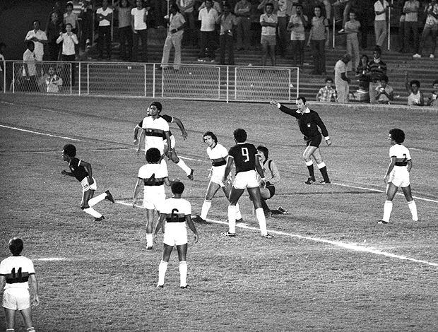 Flamengo 1 x 2 Remo 1975
