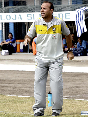 kleiton lima, técnico da seleção brasileira feminina