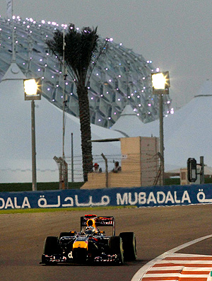 sebastian Vettel RBR do gp de Abu Dhabi (Foto: agência Reuters)
