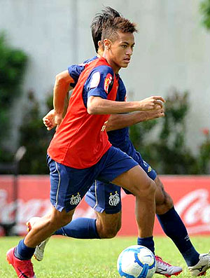 Neymar no treino do Santos