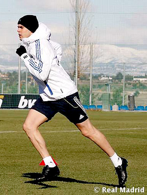 Kaká correndo Real Madrid