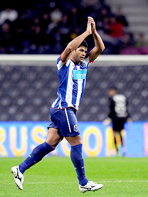" Hulk " Souza comemora gol no jogo Porto x Vitoria Setubal