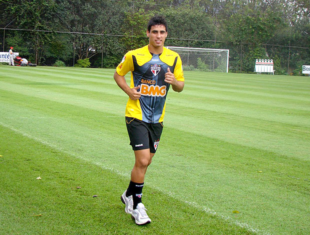 Lucas Gaúcho no treino do São Paulo